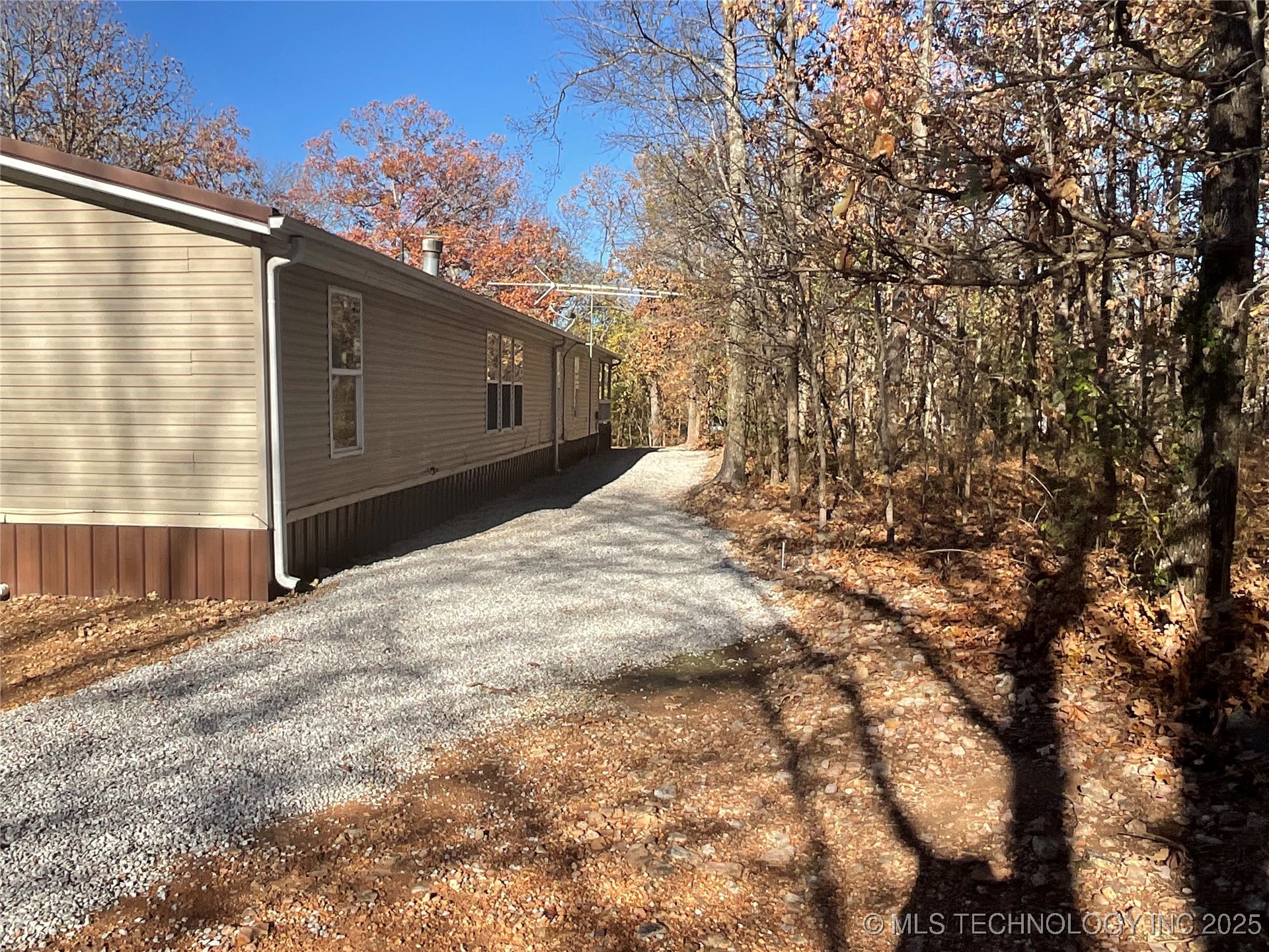 180 Red Oak Property Photo 8