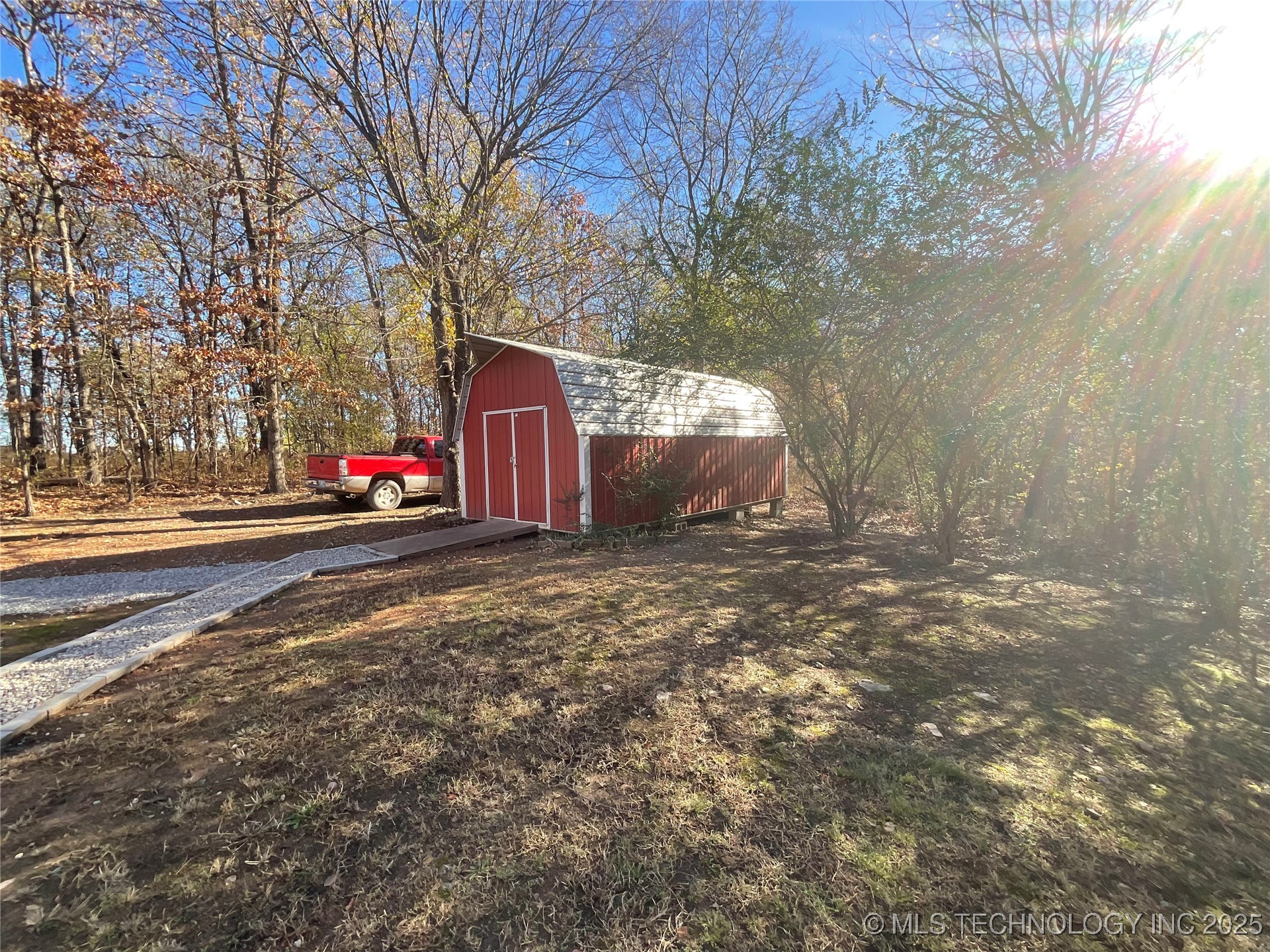 180 Red Oak Property Photo 12