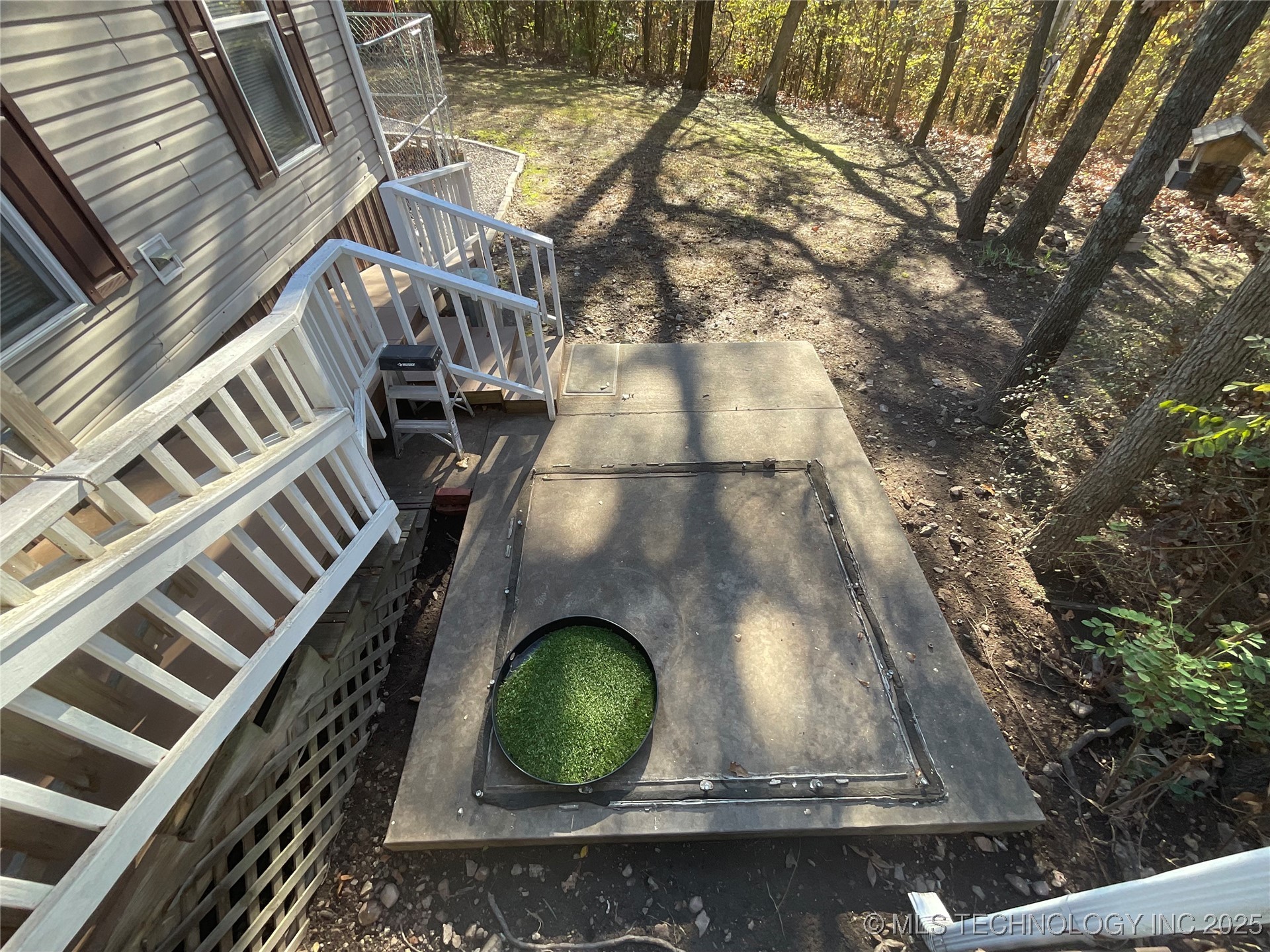 180 Red Oak Property Photo 13