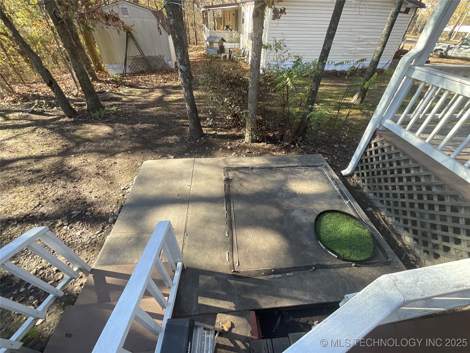 180 Red Oak Property Photo 14