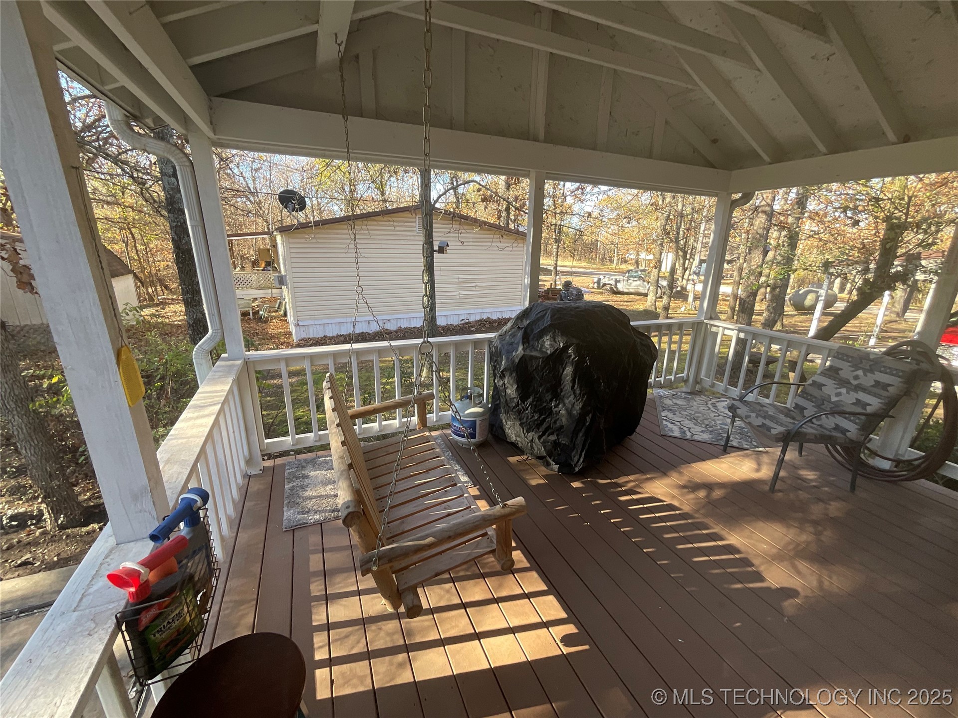 180 Red Oak Property Photo 16