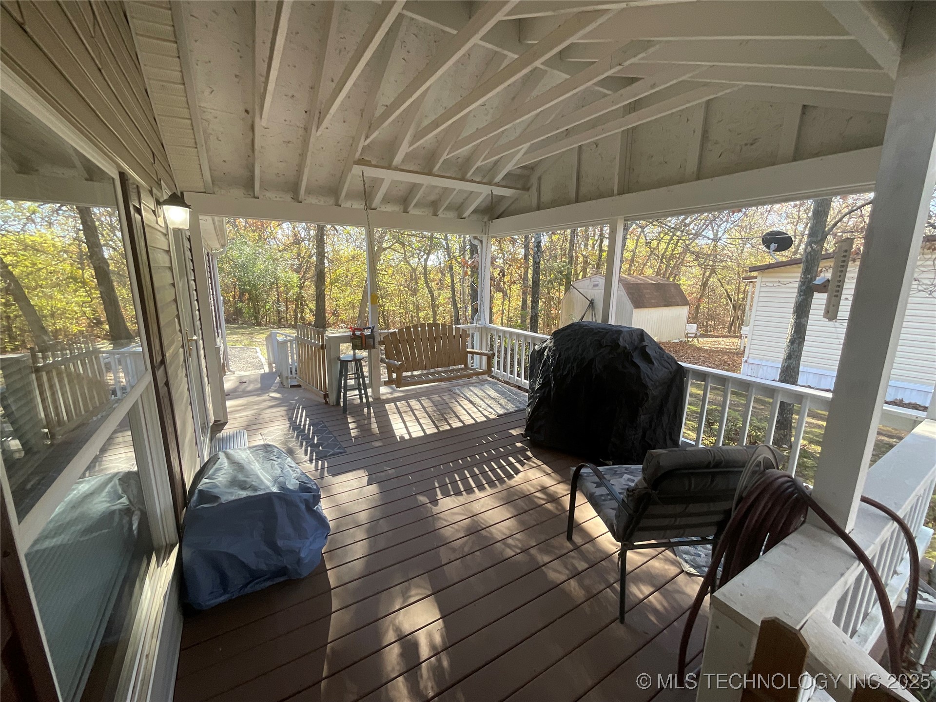 180 Red Oak Property Photo 17