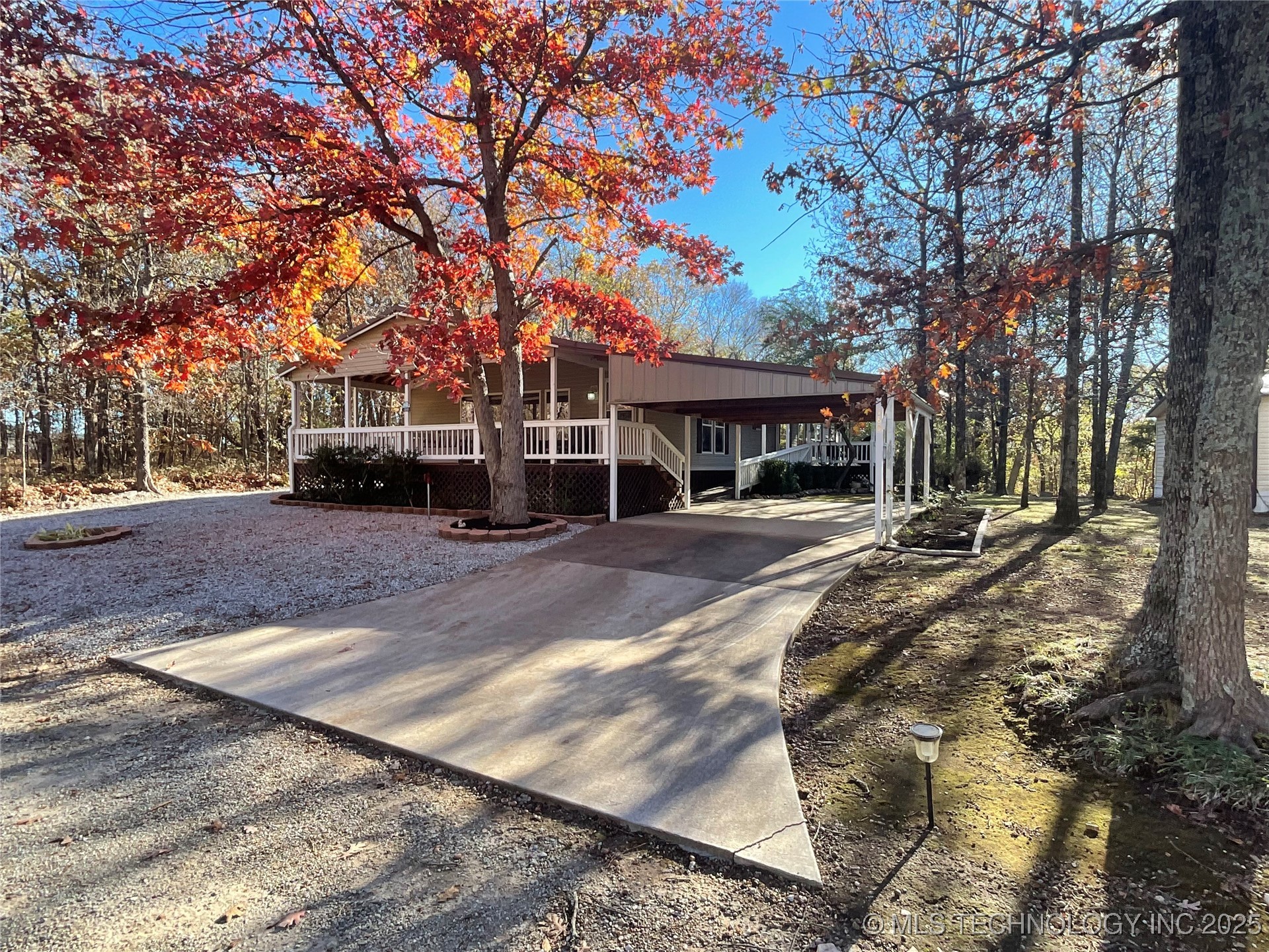 180 Red Oak Property Photo 22