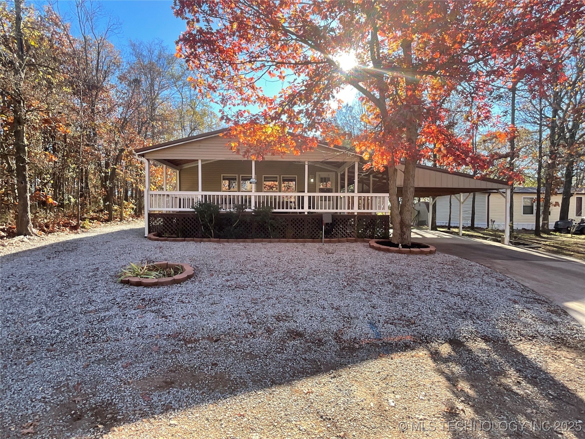 180 Red Oak Property Photo 23