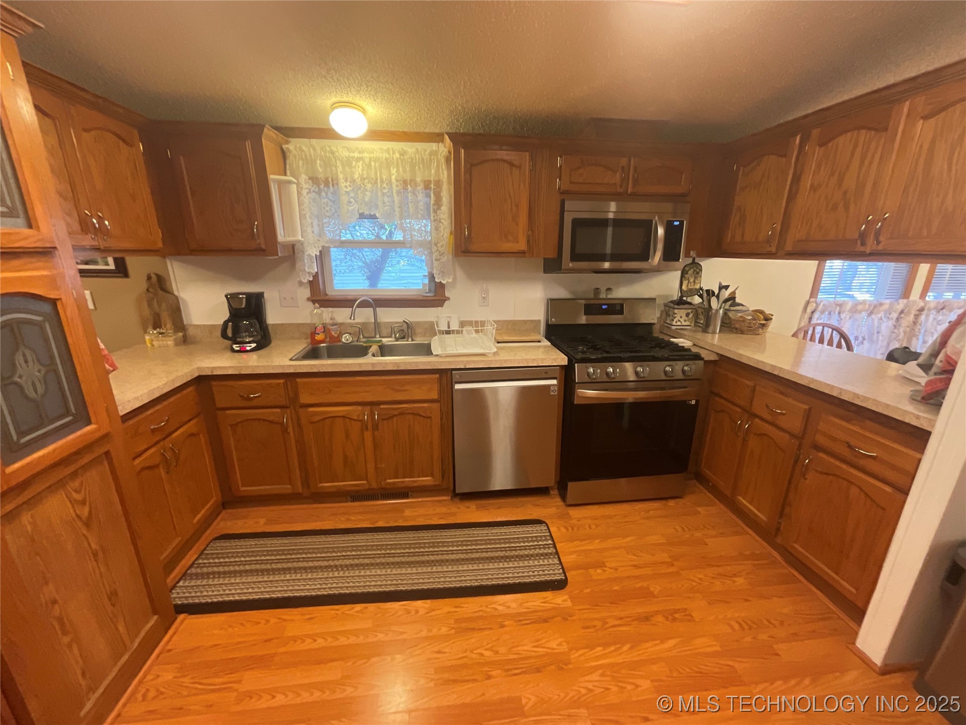 180 Red Oak Property Photo 37