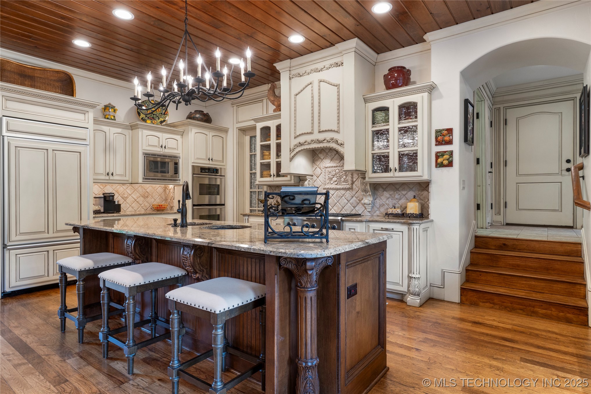 11616 S Hudson Court Property Photo 2