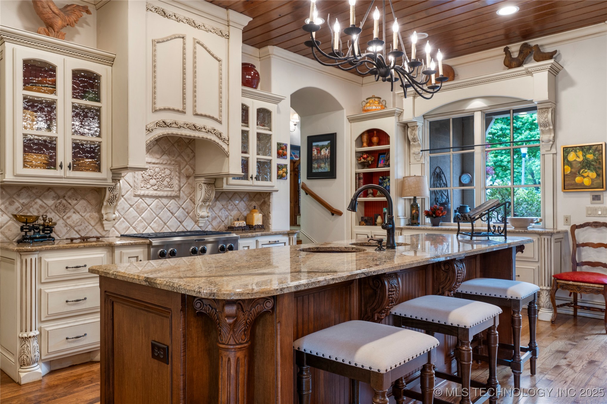 11616 S Hudson Court Property Photo 3