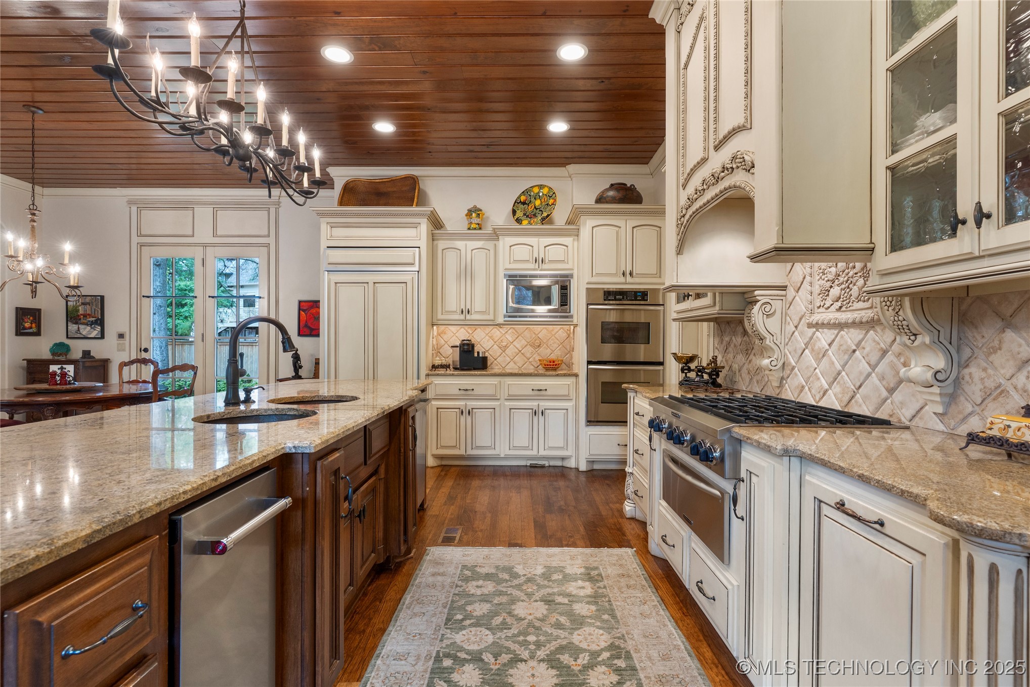 11616 S Hudson Court Property Photo 6