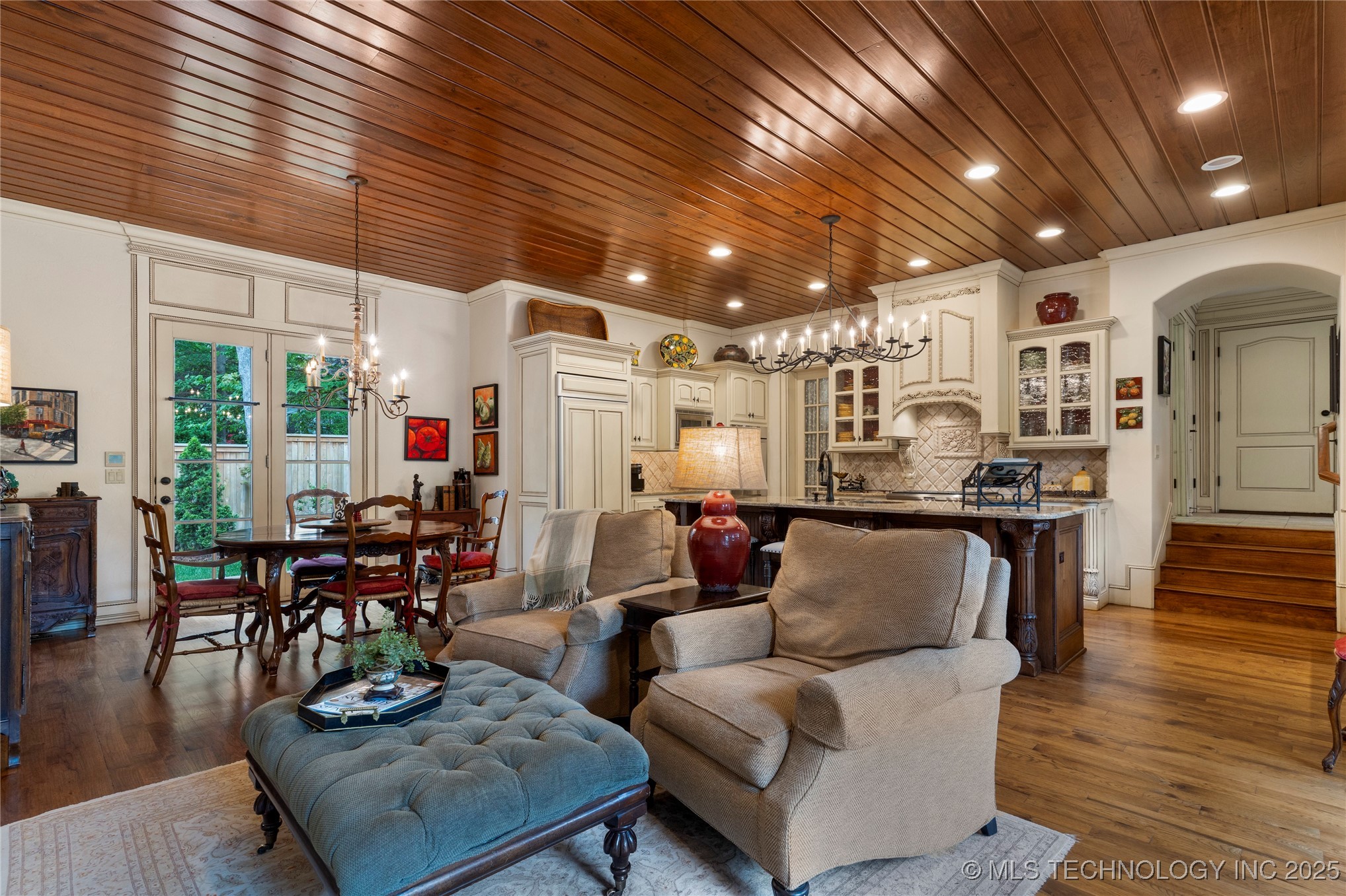 11616 S Hudson Court Property Photo 8