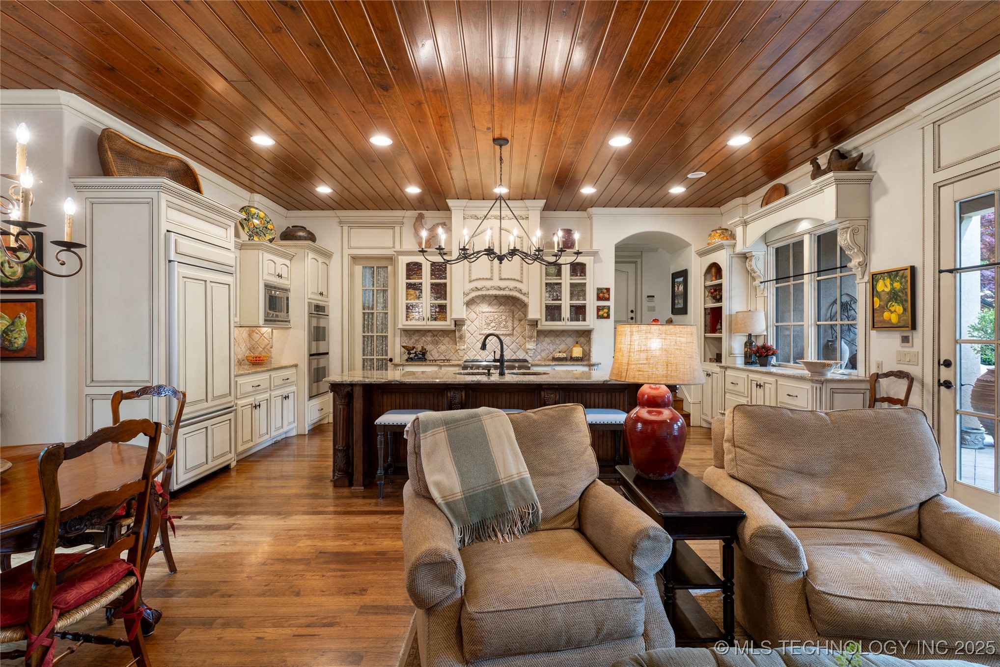 11616 S Hudson Court Property Photo 9