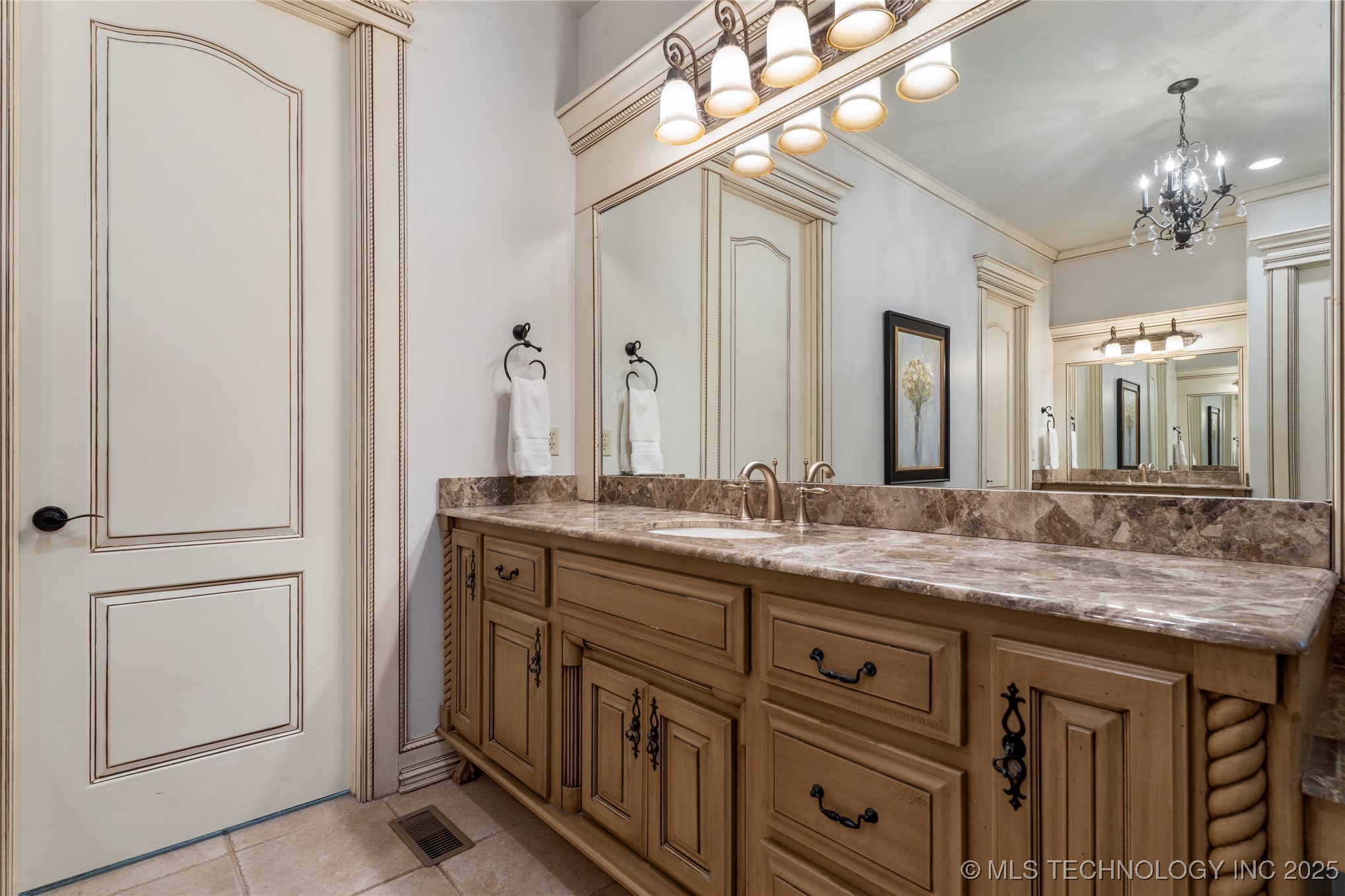 11616 S Hudson Court Property Photo 33