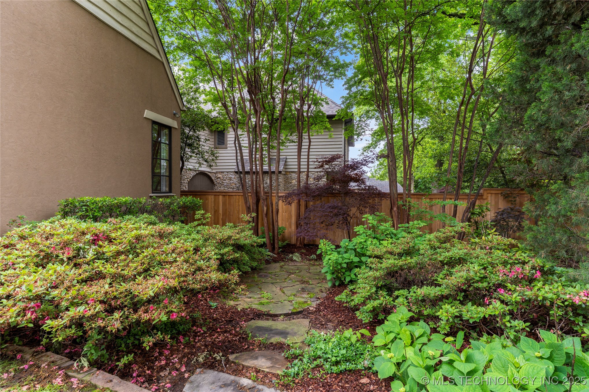 11616 S Hudson Court Property Photo 63