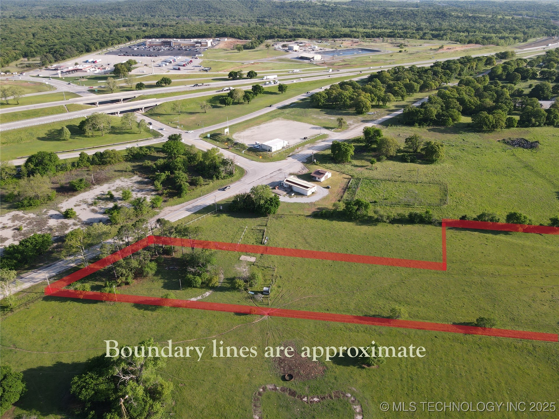 00 Highway 77 Property Photo 4