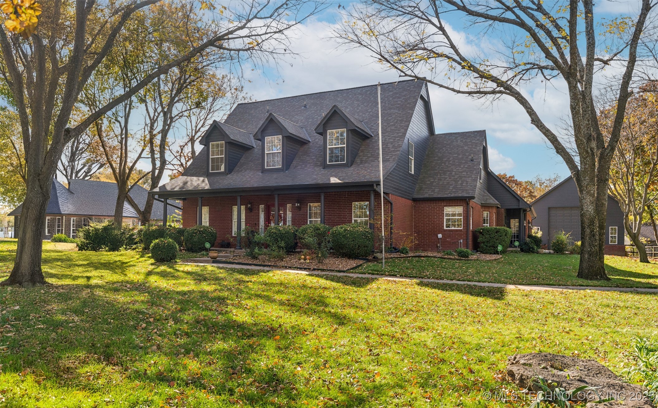 7408 N 202nd East Avenue Property Photo 2