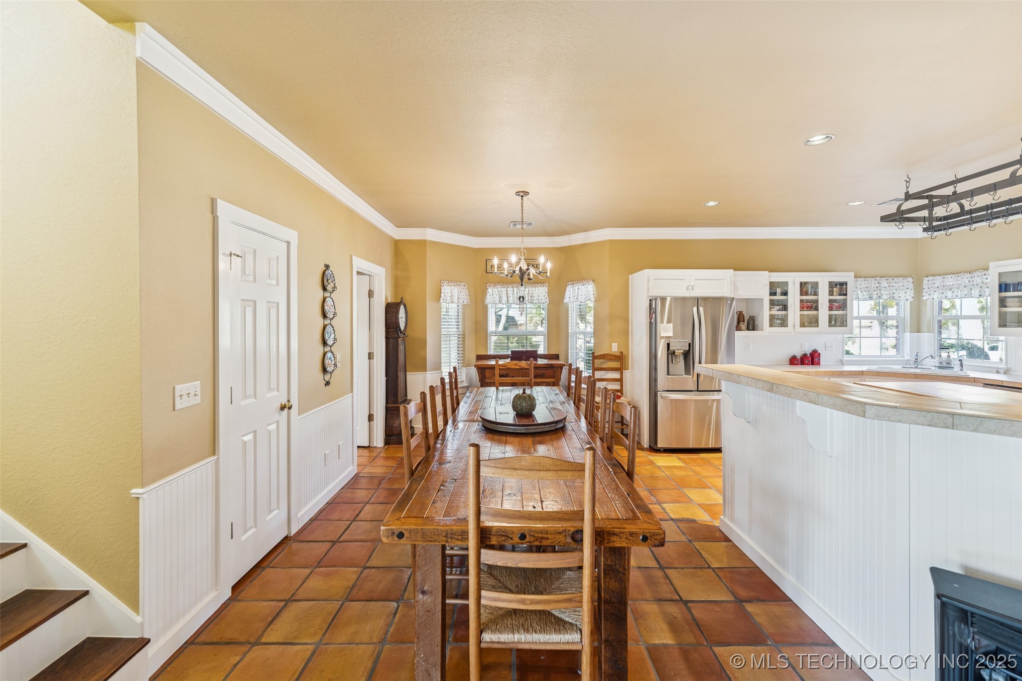 7408 N 202nd East Avenue Property Photo 9