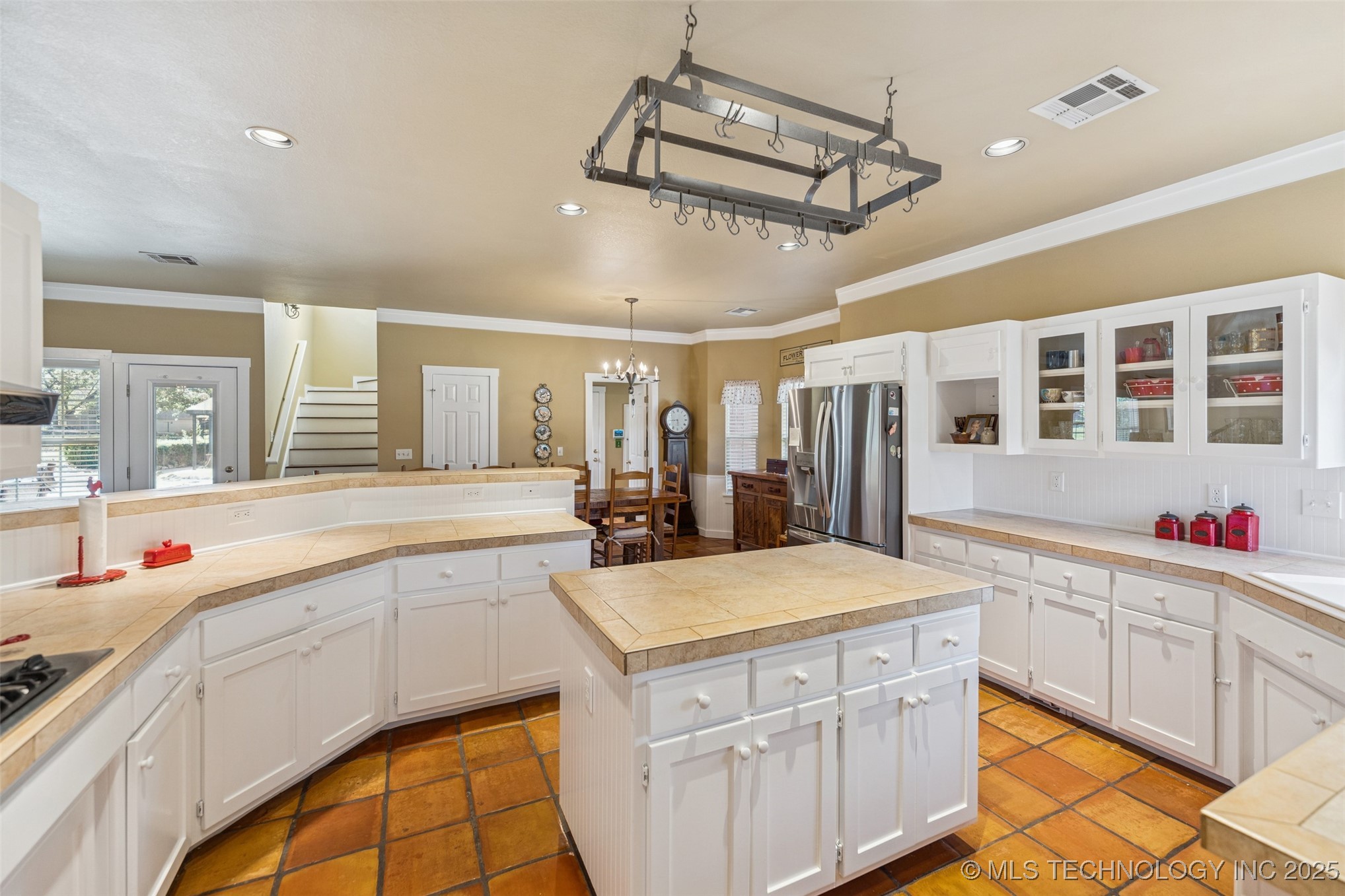 7408 N 202nd East Avenue Property Photo 14