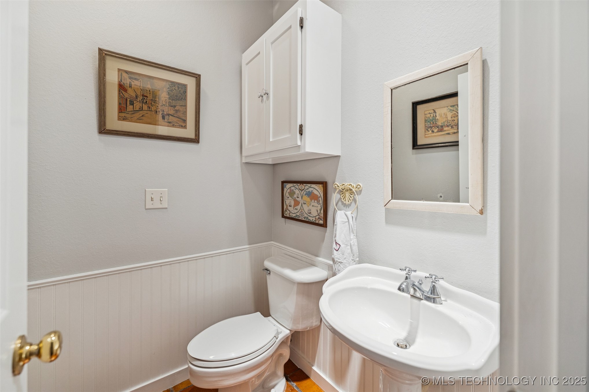 7408 N 202nd East Avenue Property Photo 17