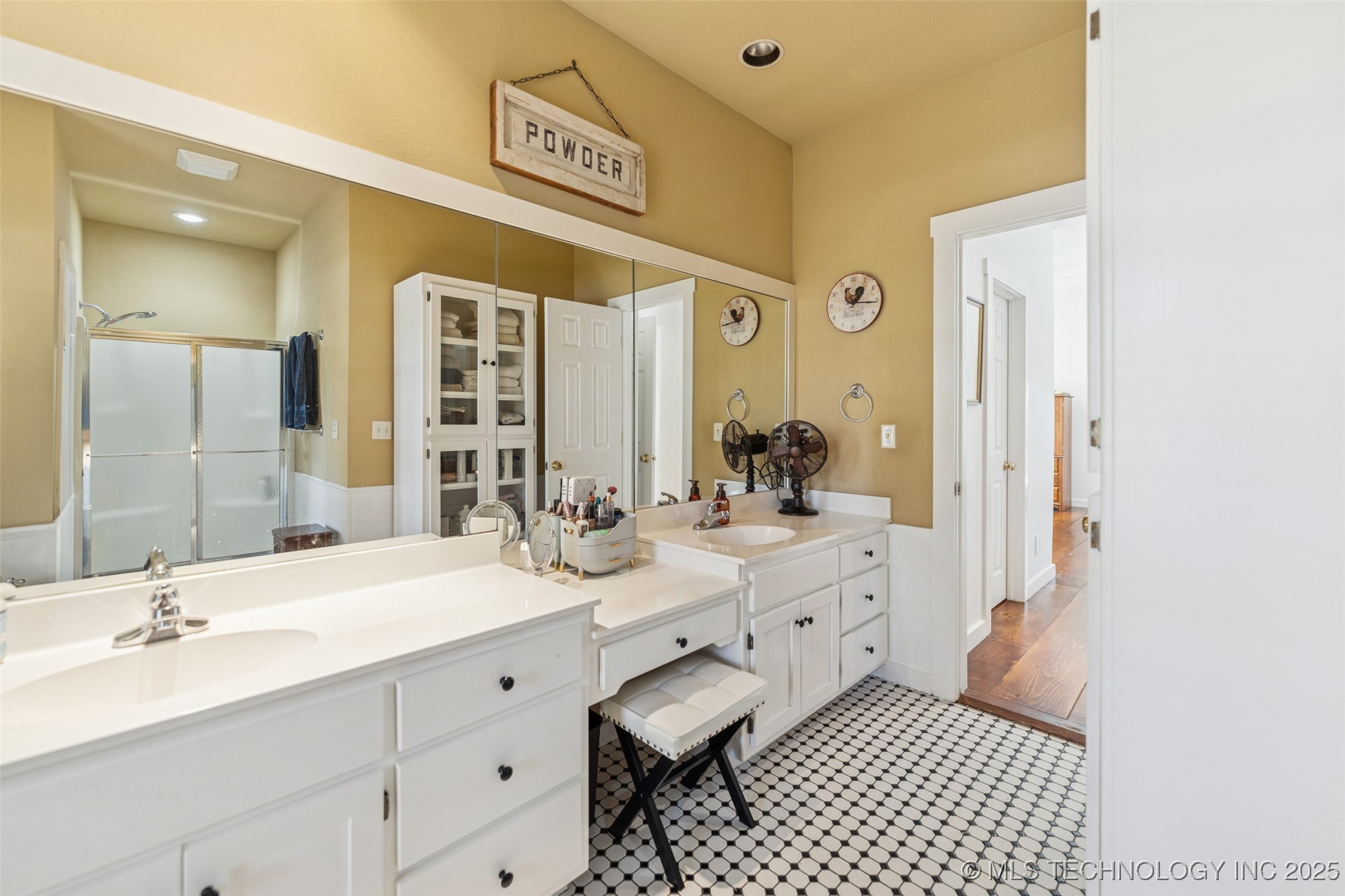 7408 N 202nd East Avenue Property Photo 21