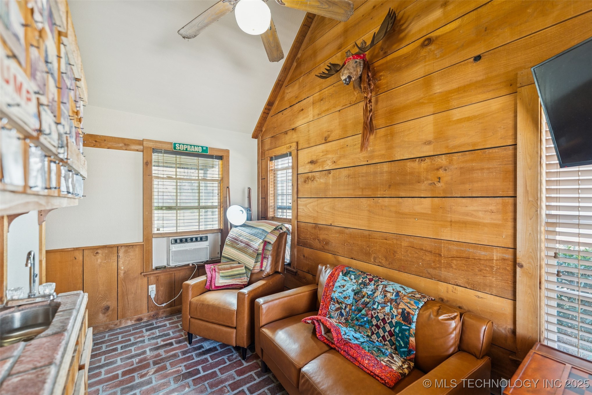 7408 N 202nd East Avenue Property Photo 37