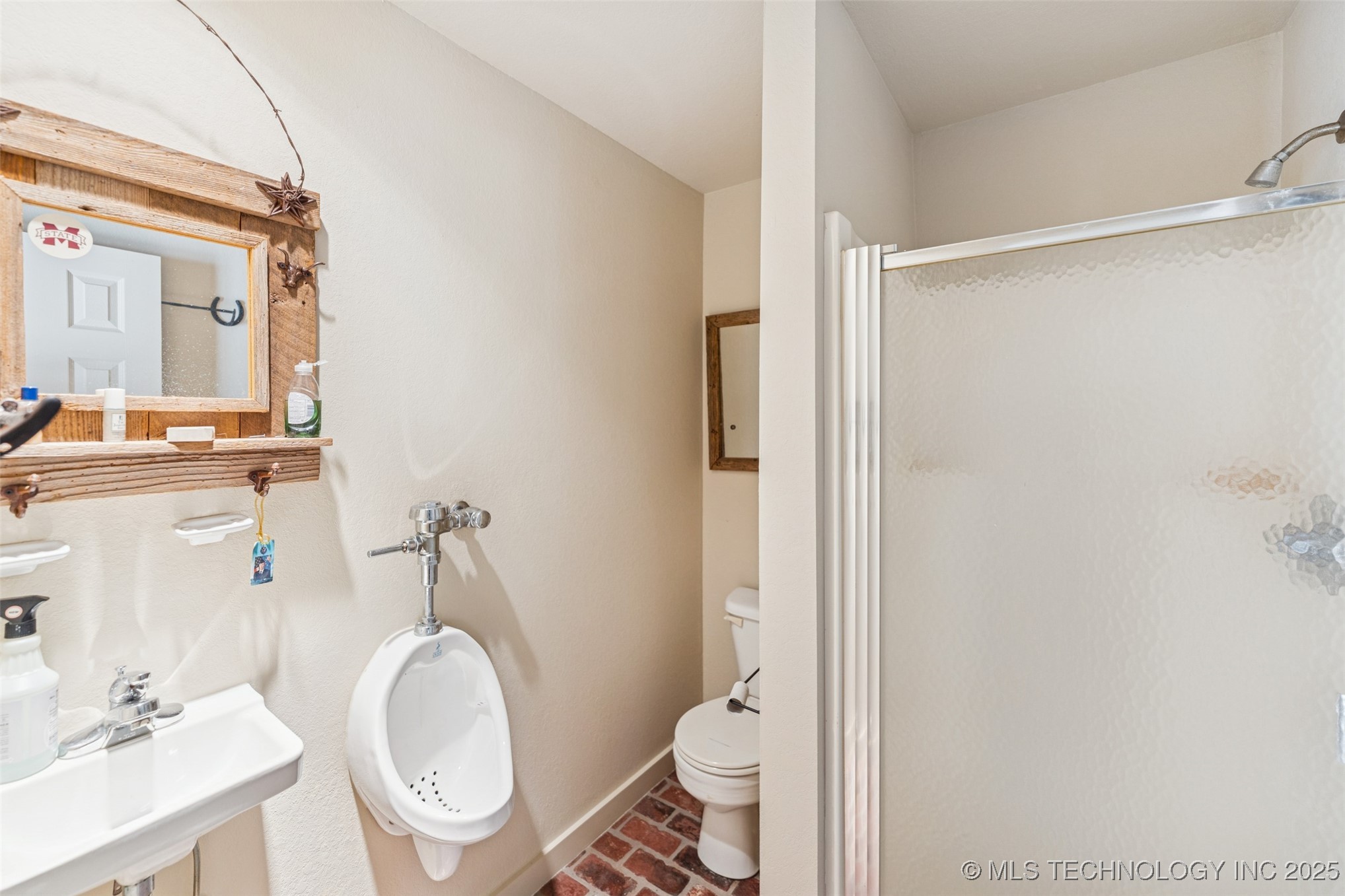 7408 N 202nd East Avenue Property Photo 39