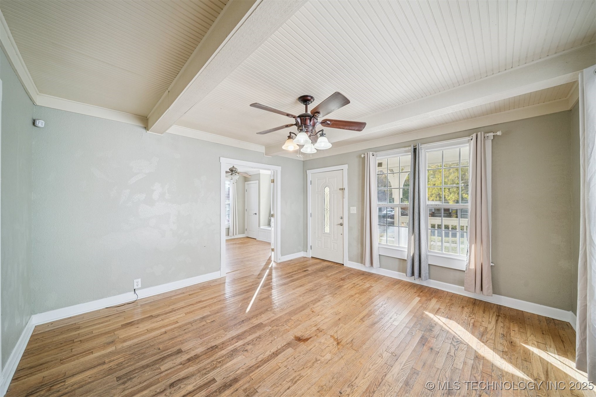 207 S Walnut Street Property Photo 6