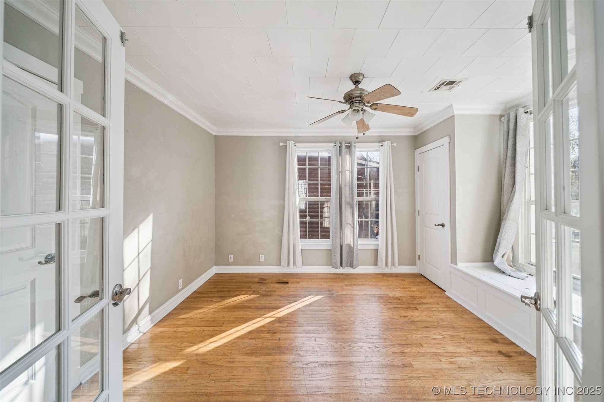 207 S Walnut Street Property Photo 8