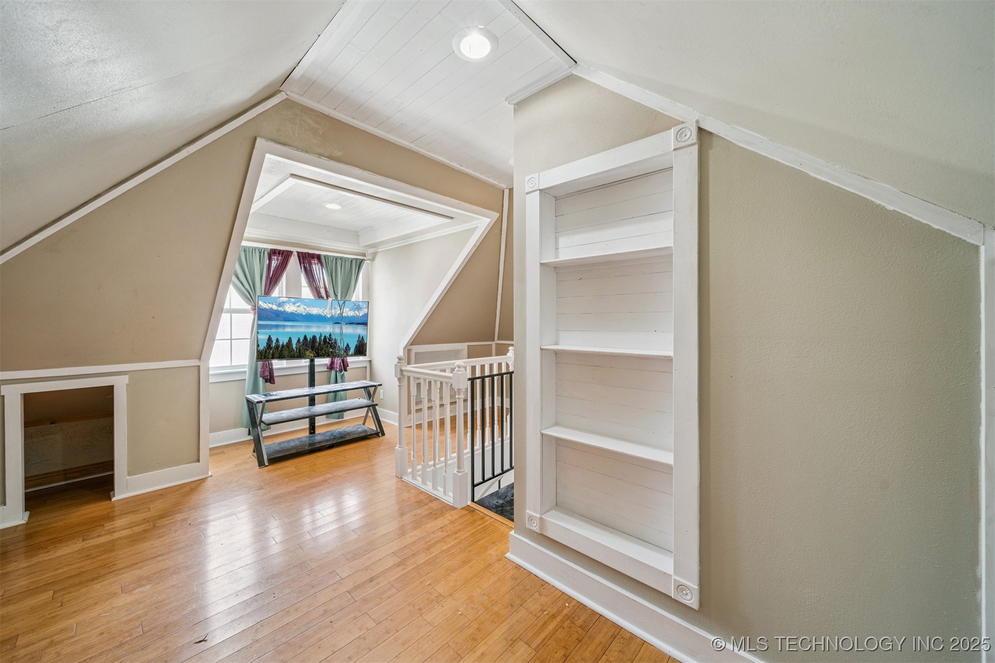 207 S Walnut Street Property Photo 16