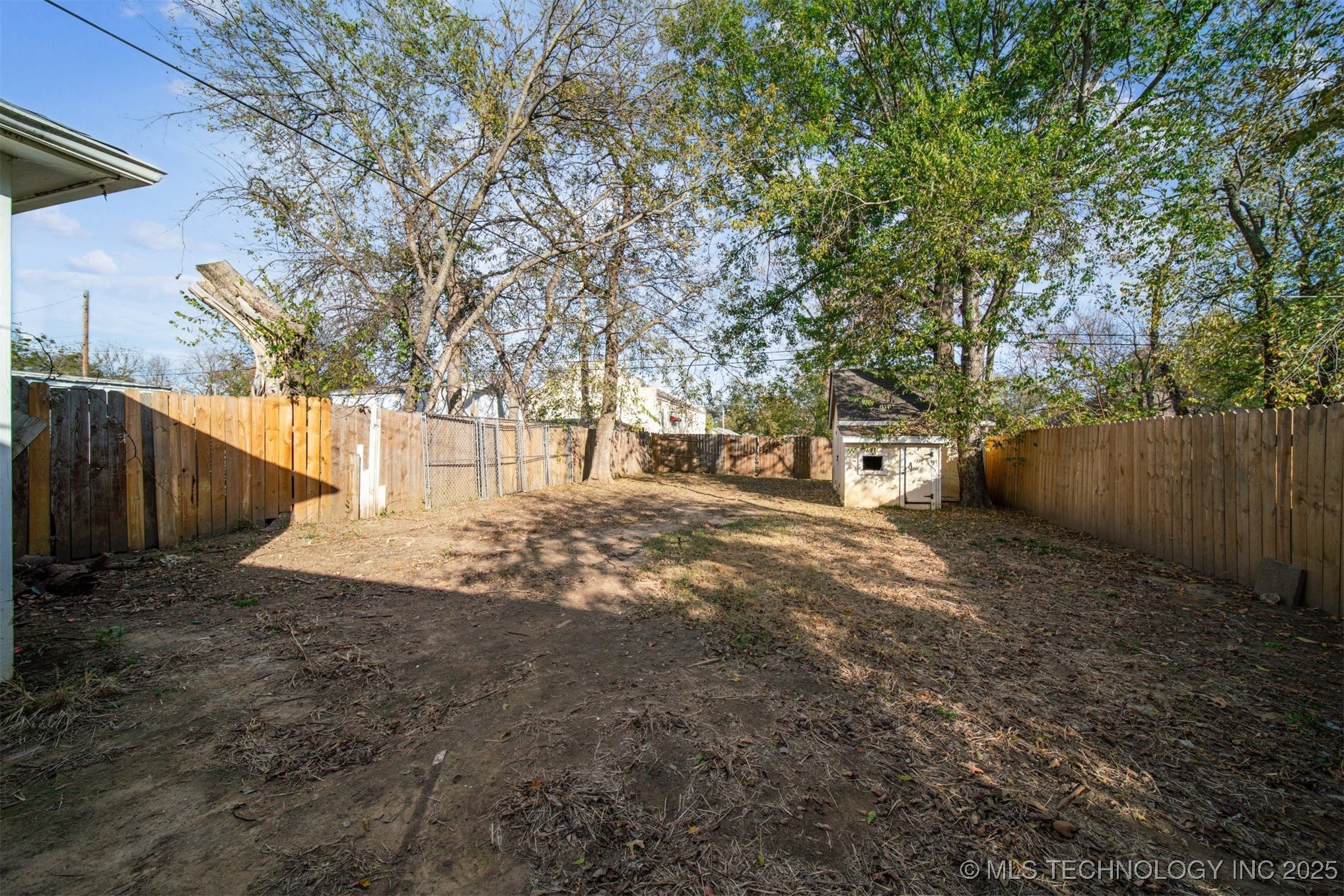 207 S Walnut Street Property Photo 18