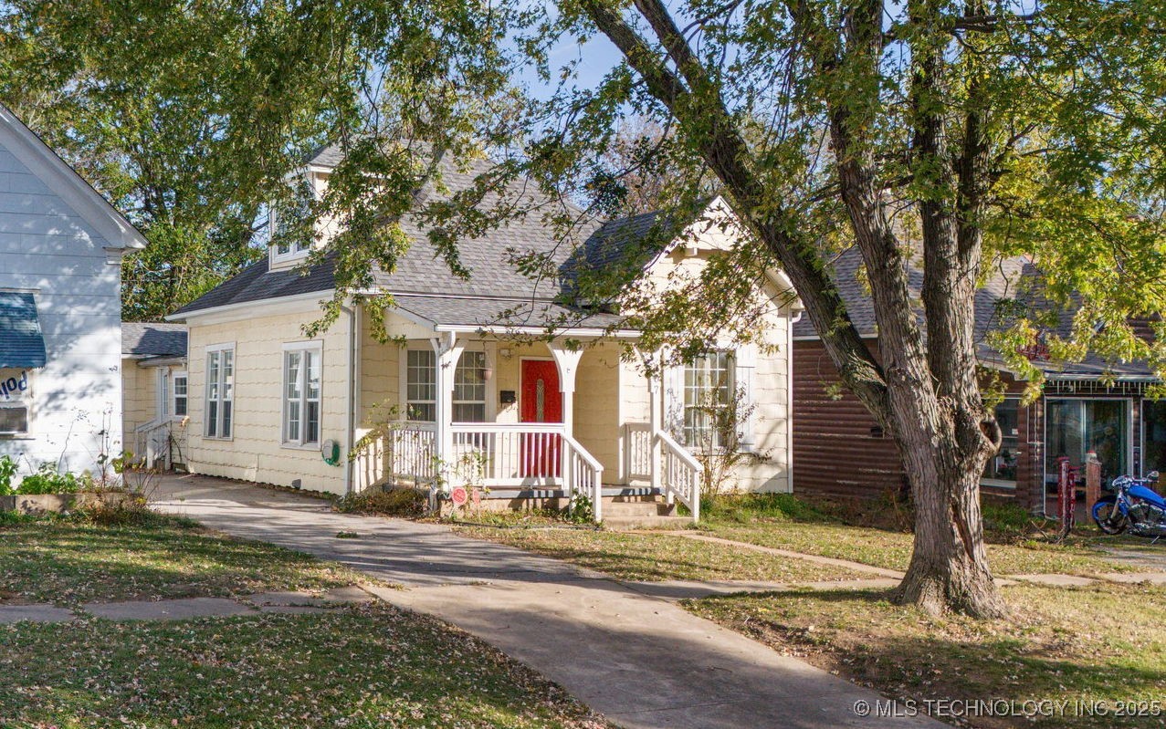 207 S Walnut Street Property Photo 20