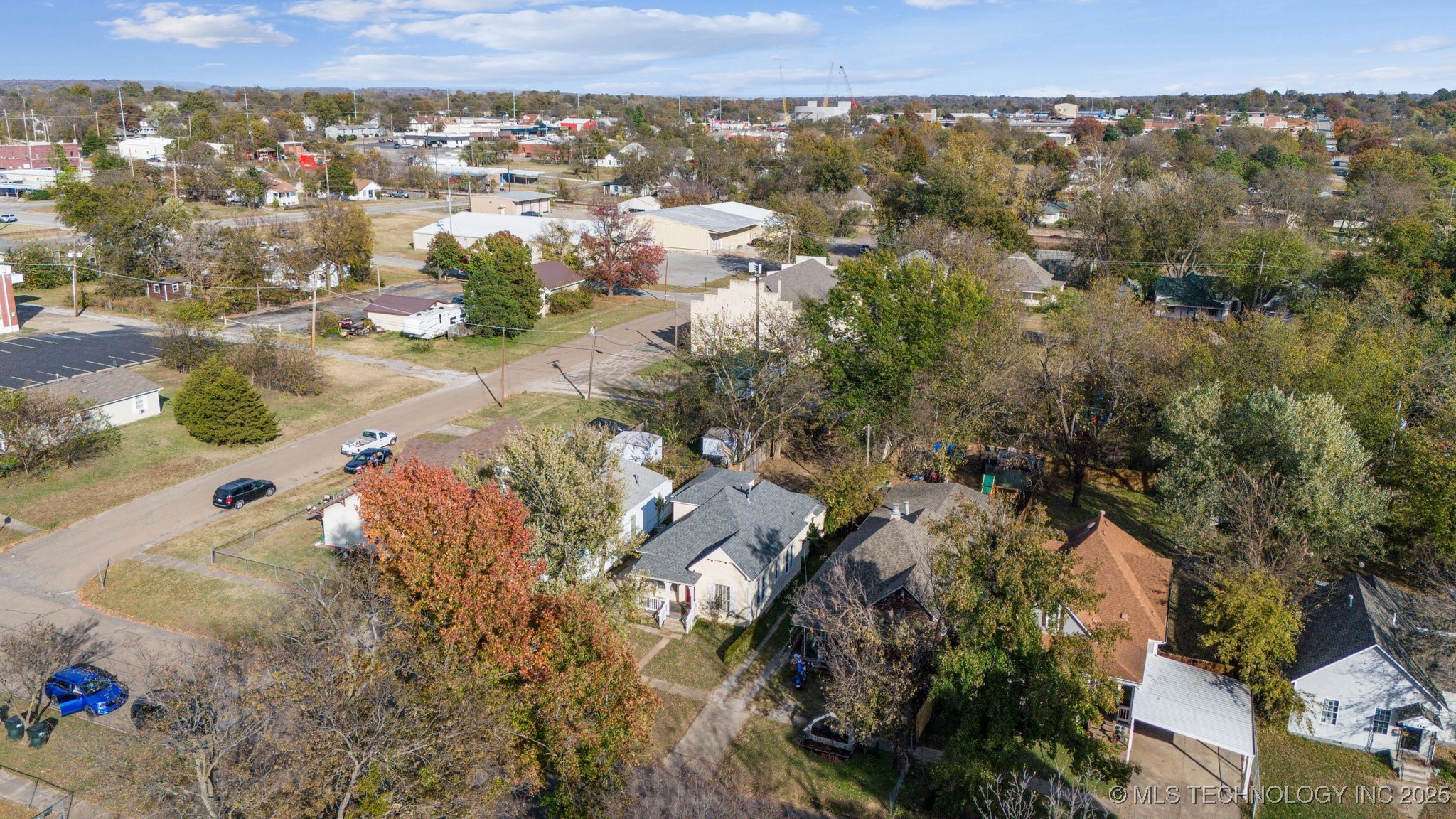 207 S Walnut Street Property Photo 23