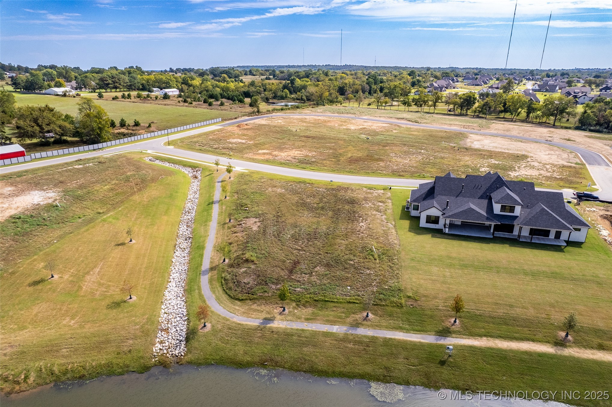 8908 E Elgin Street Property Photo 4