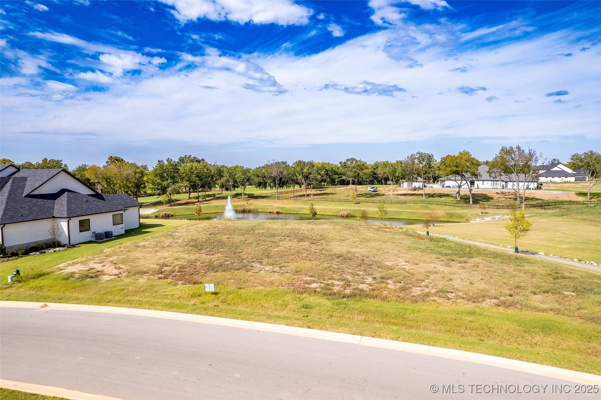 8908 E Elgin Street Property Photo 12