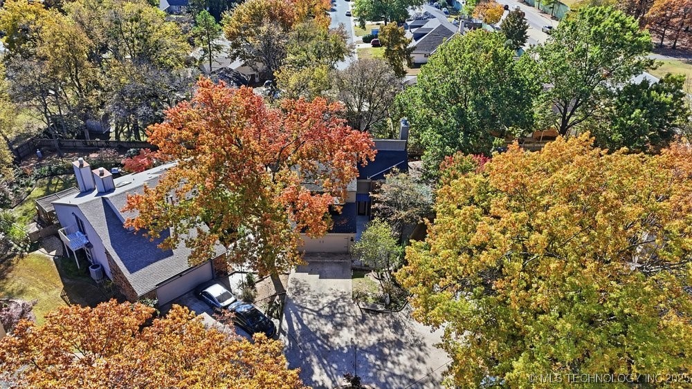 3310 E 68th Place 4 Property Photo 3