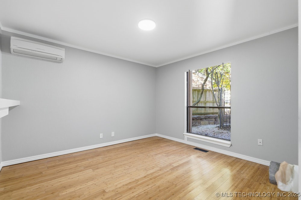 3310 E 68th Place 4 Property Photo 18