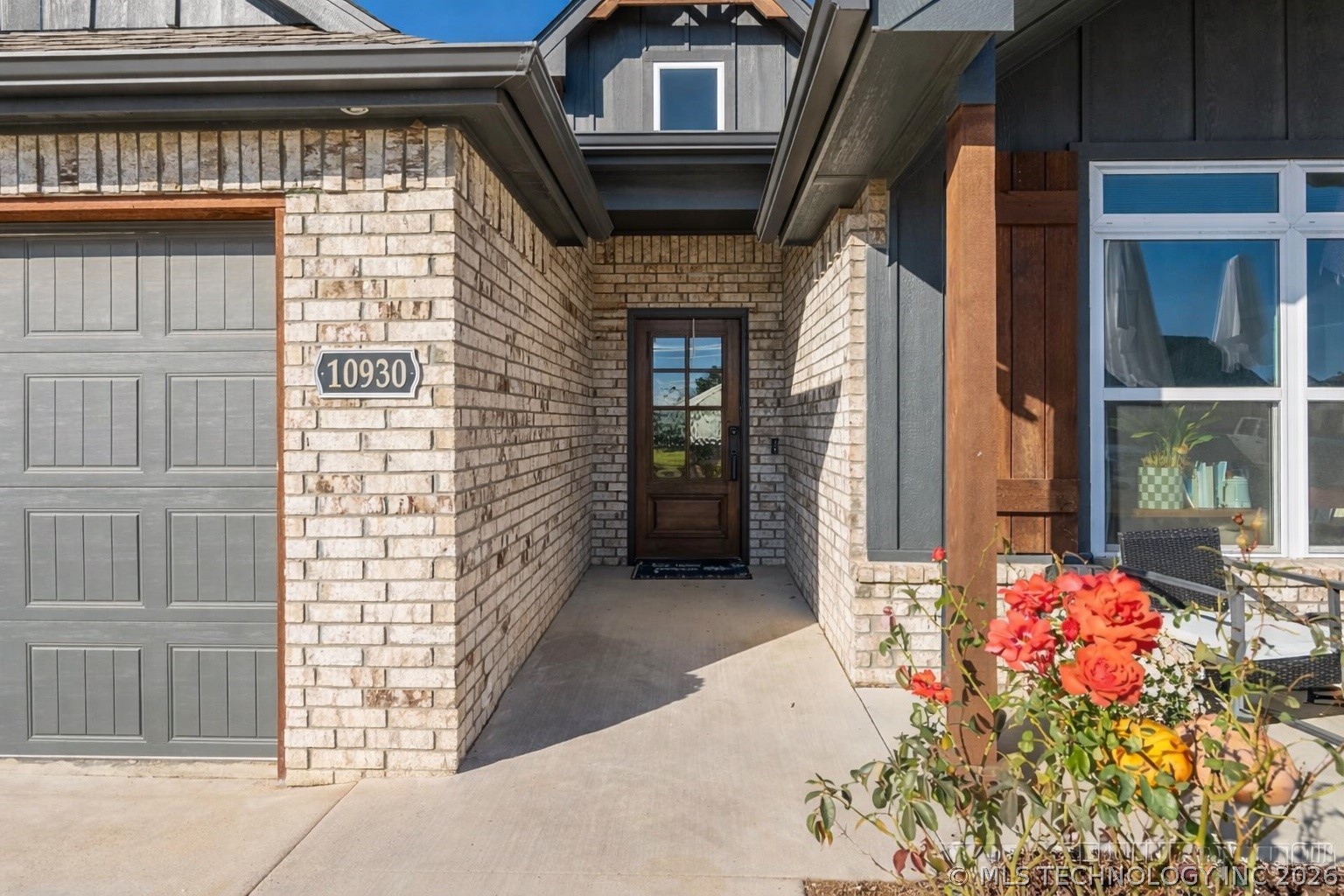 10930 S 276th East Avenue Property Photo 3