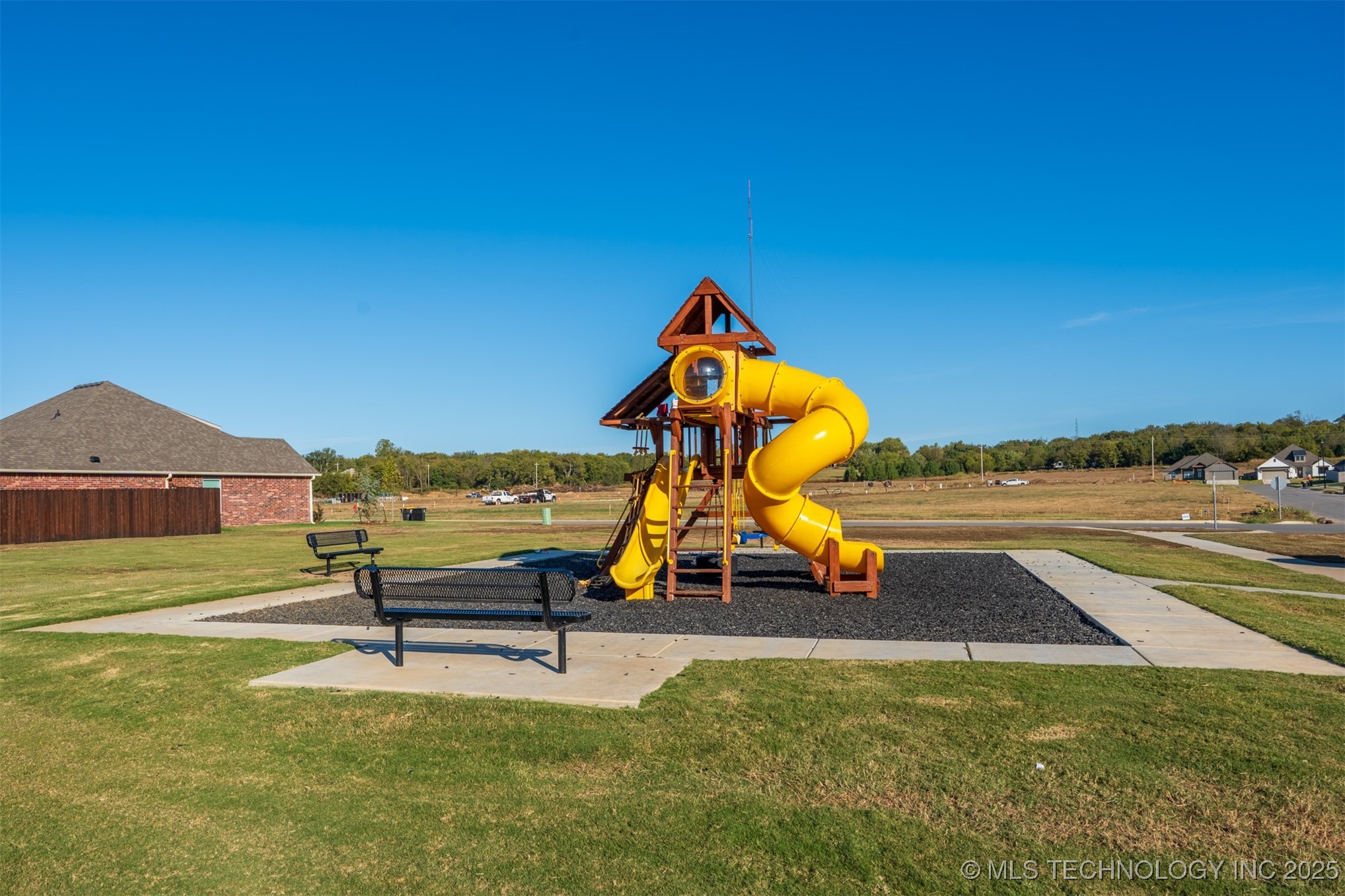 10930 S 276th East Avenue Property Photo 33