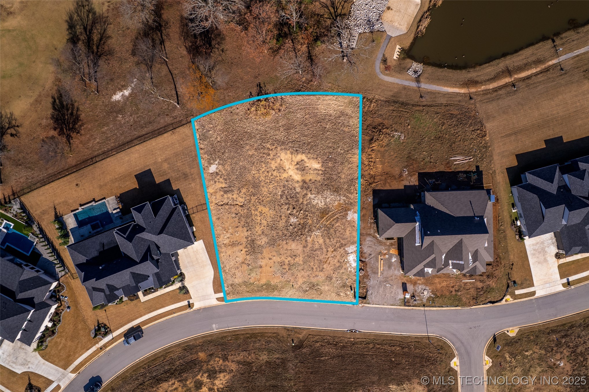 8812 E Elgin Street Property Photo 4