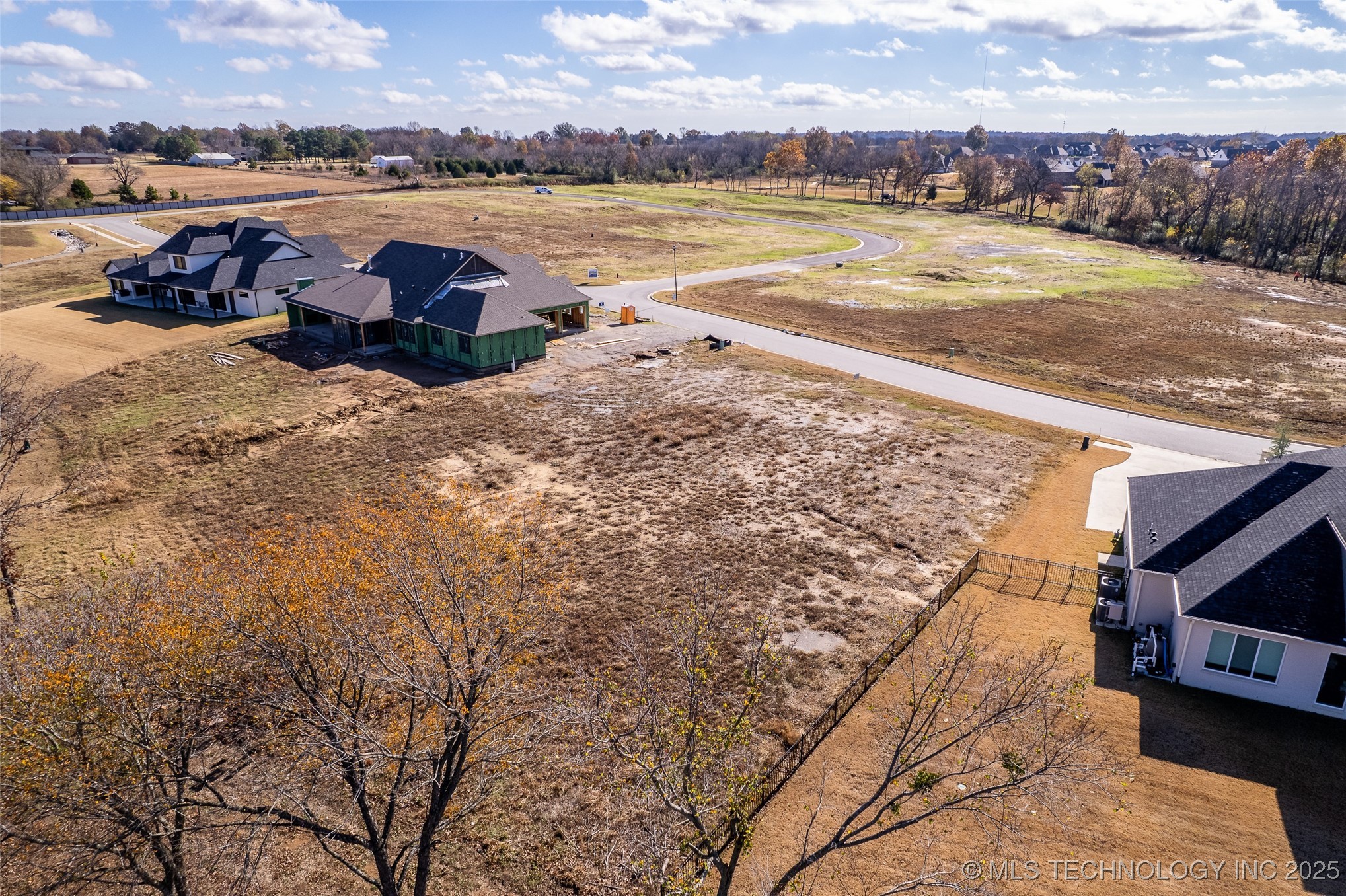 8812 E Elgin Street Property Photo 5