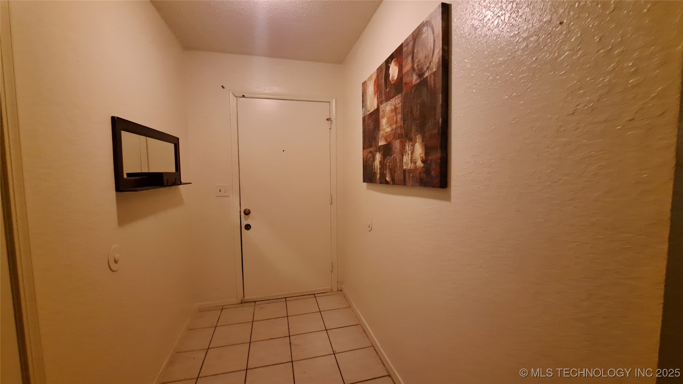 204 E Marshall Court Property Photo 2