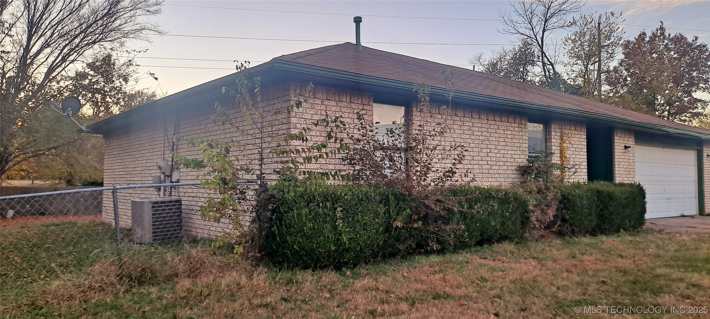 204 E Marshall Court Property Photo 20