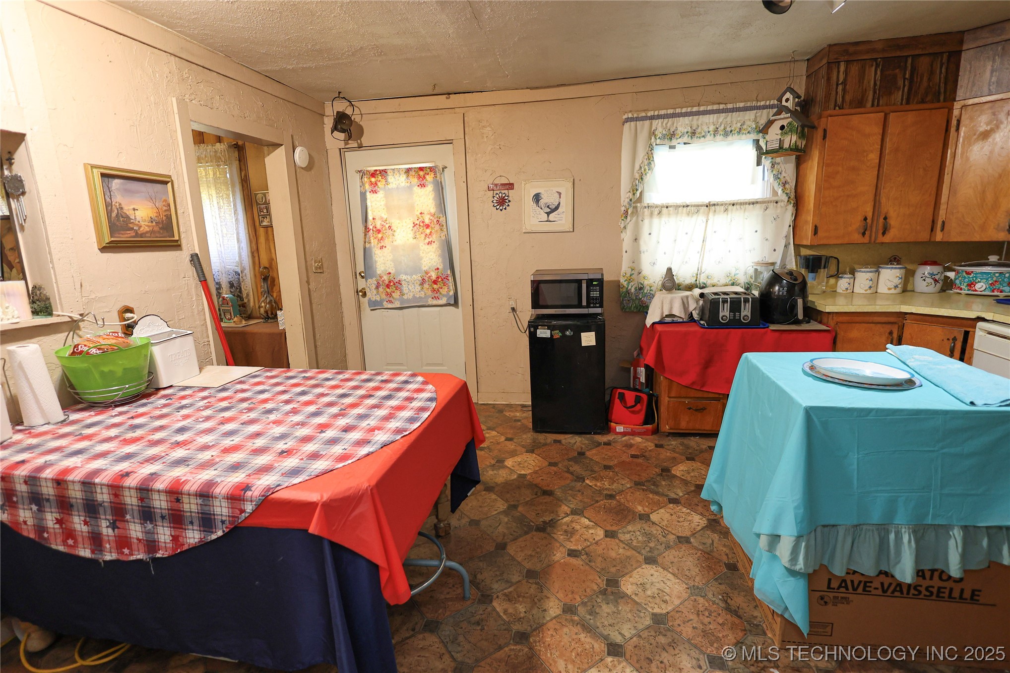 1339 N Richmond Avenue Property Photo 3