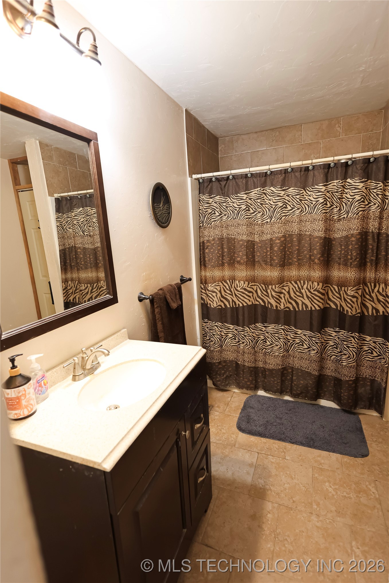 1339 N Richmond Avenue Property Photo 9