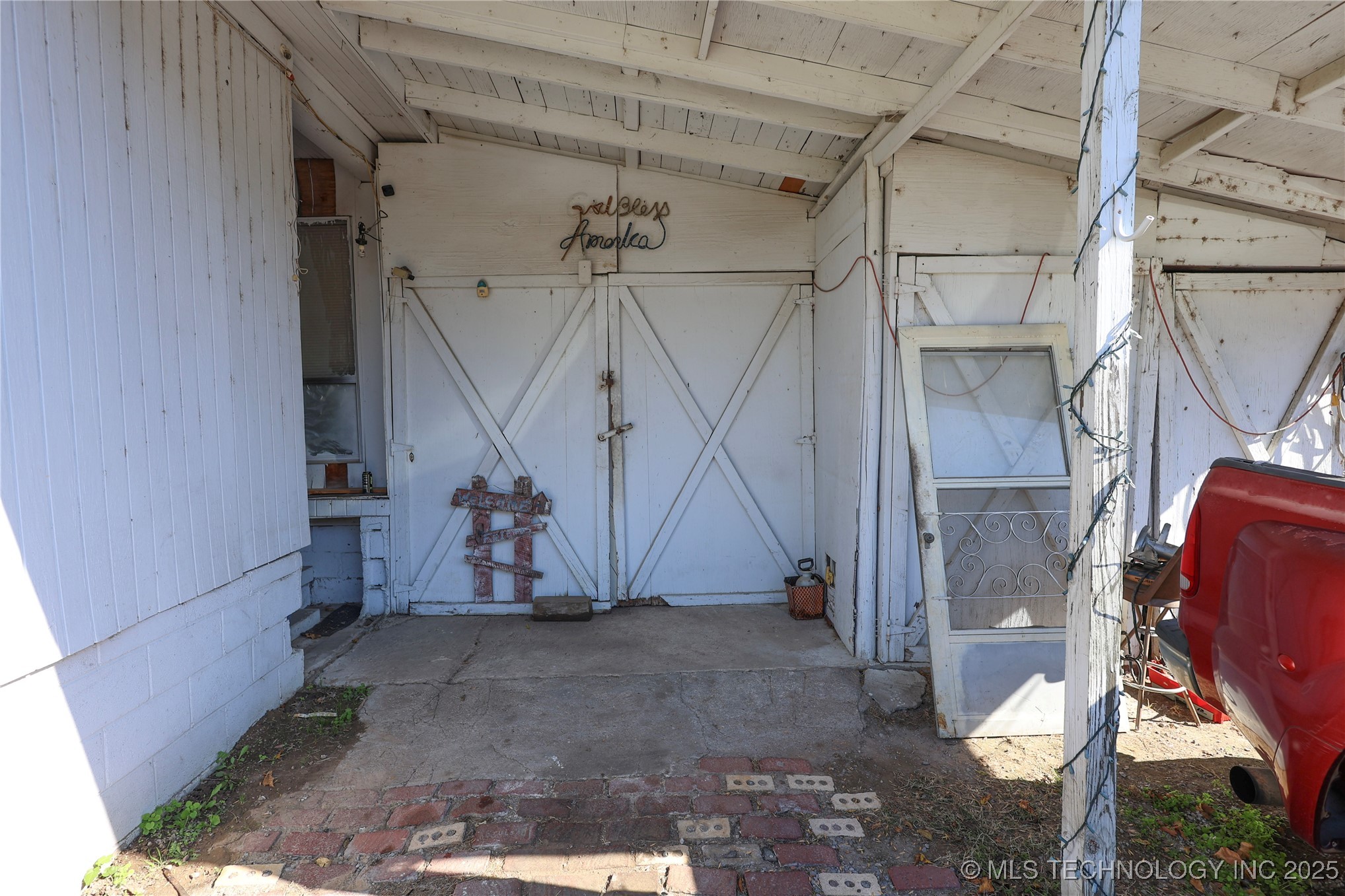 1339 N Richmond Avenue Property Photo 17