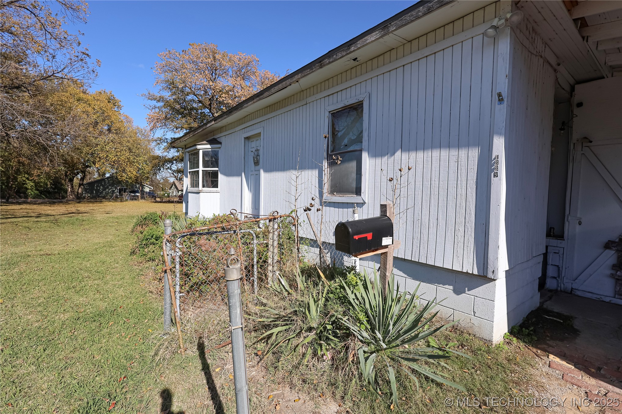 1339 N Richmond Avenue Property Photo 18