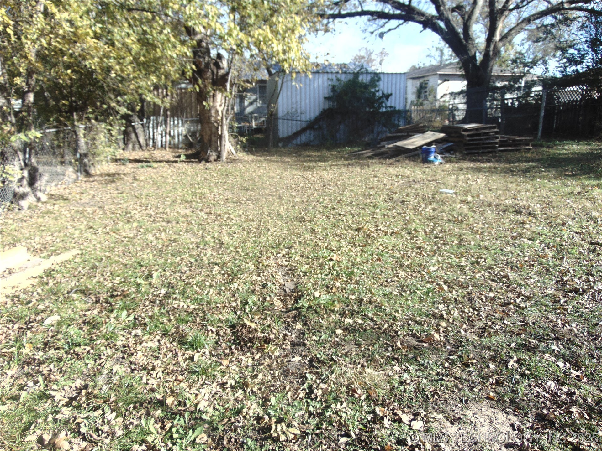 1108 Douglas Street Se Property Photo 4