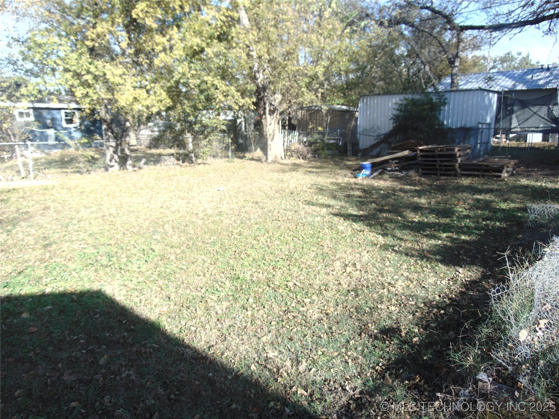 1108 Douglas Street Se Property Photo 5