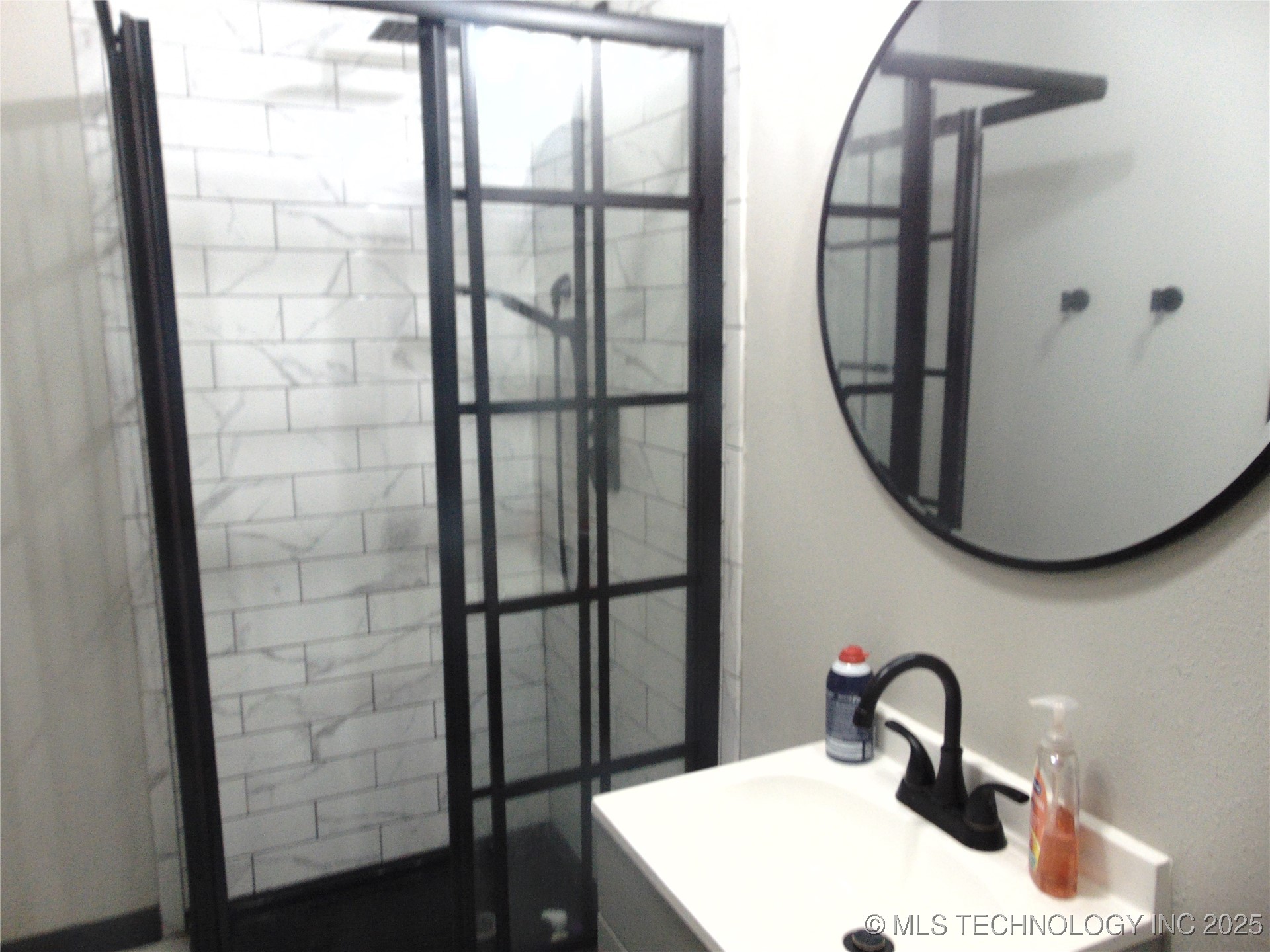 1108 Douglas Street Se Property Photo 17