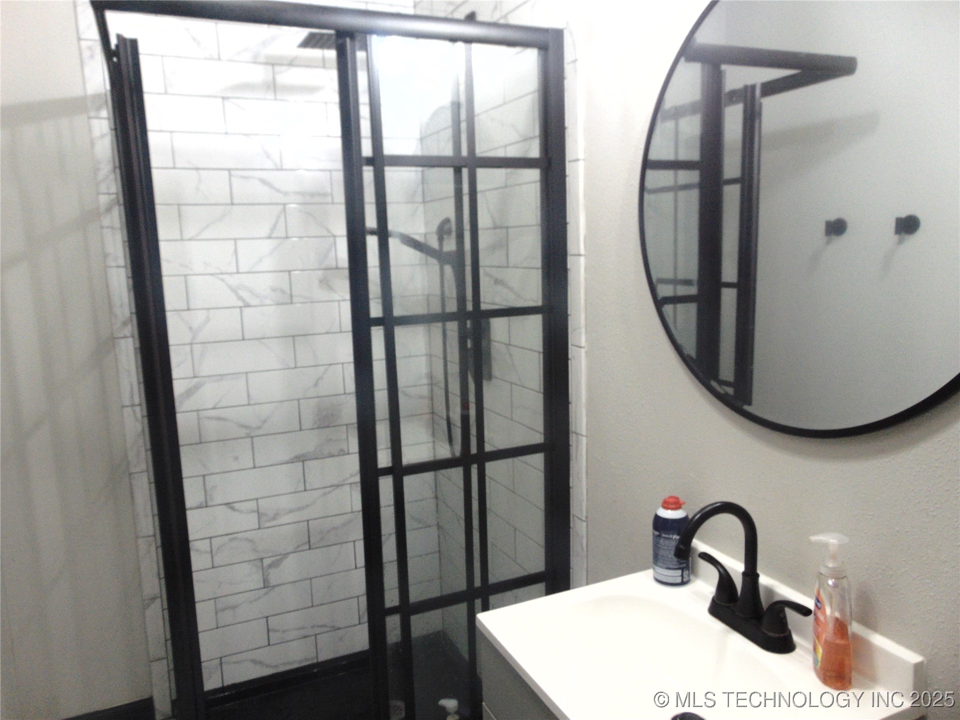 1108 Douglas Street Se Property Photo 18