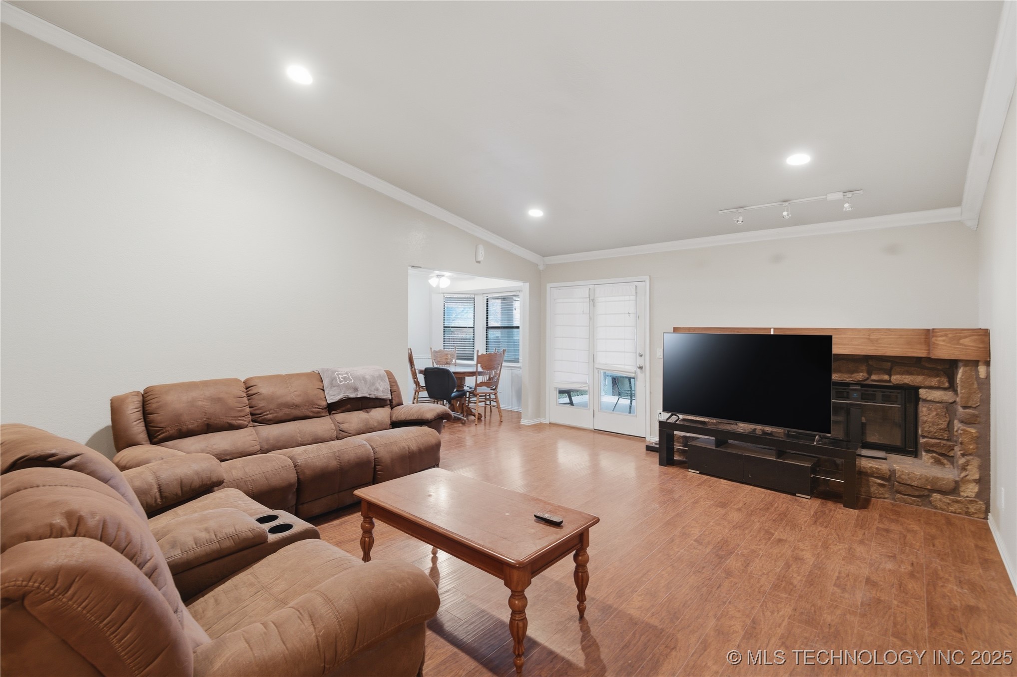 8841 E 93rd Street Property Photo 5