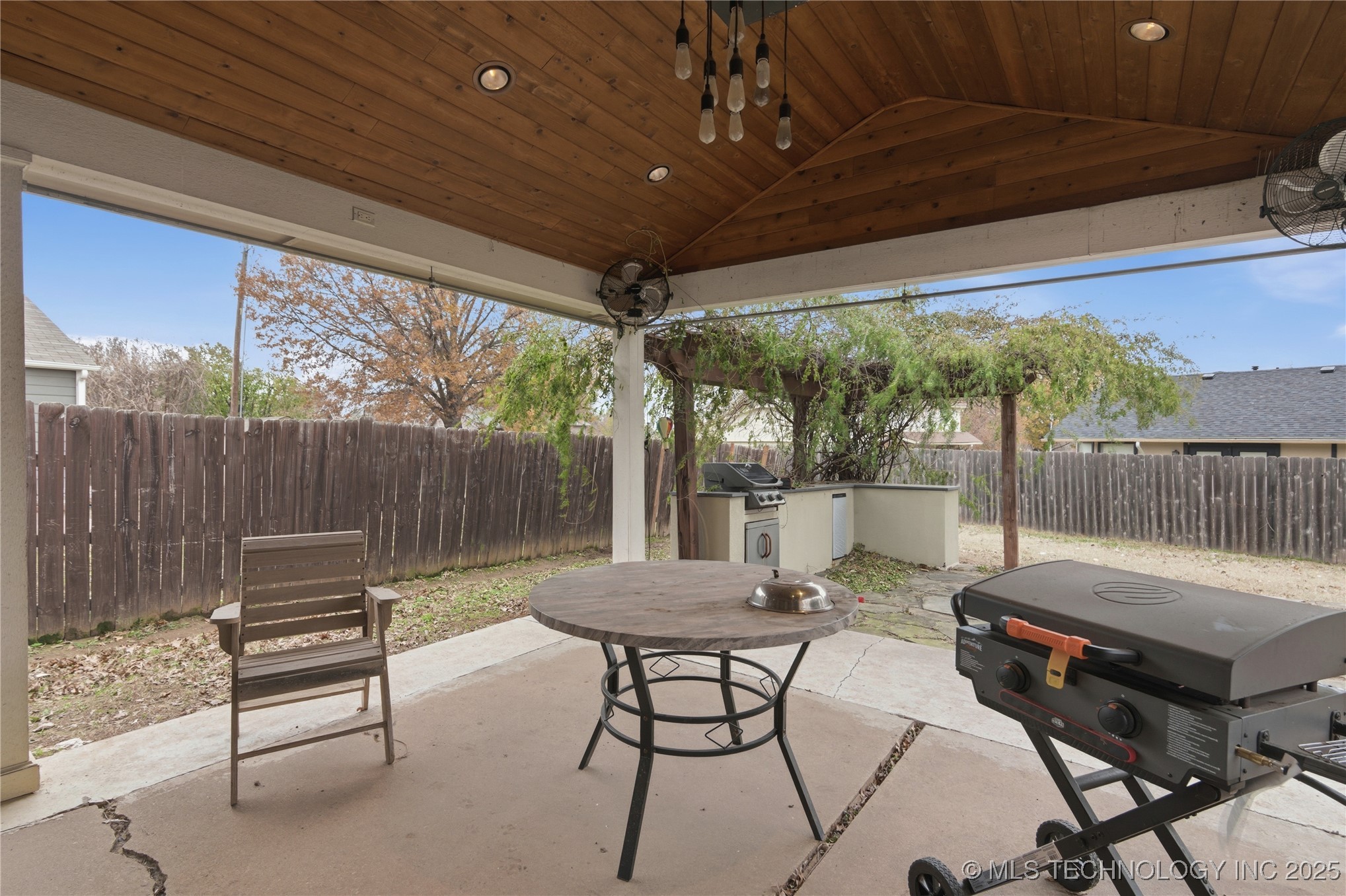 8841 E 93rd Street Property Photo 16